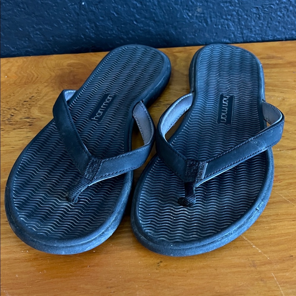 Hari Mari eight Black Flip Flops